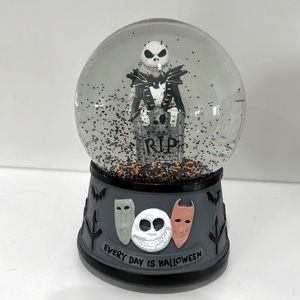 Vintage Disney Nightmare Before Christmas Musical Snow globe